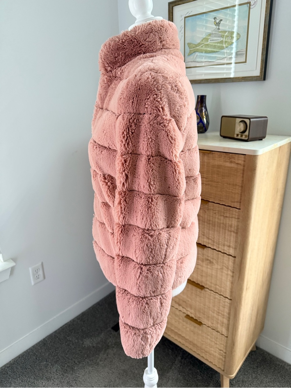 Donna Salyers  Fabulous Furs fur pink quilted XS - Picture 4 of 7